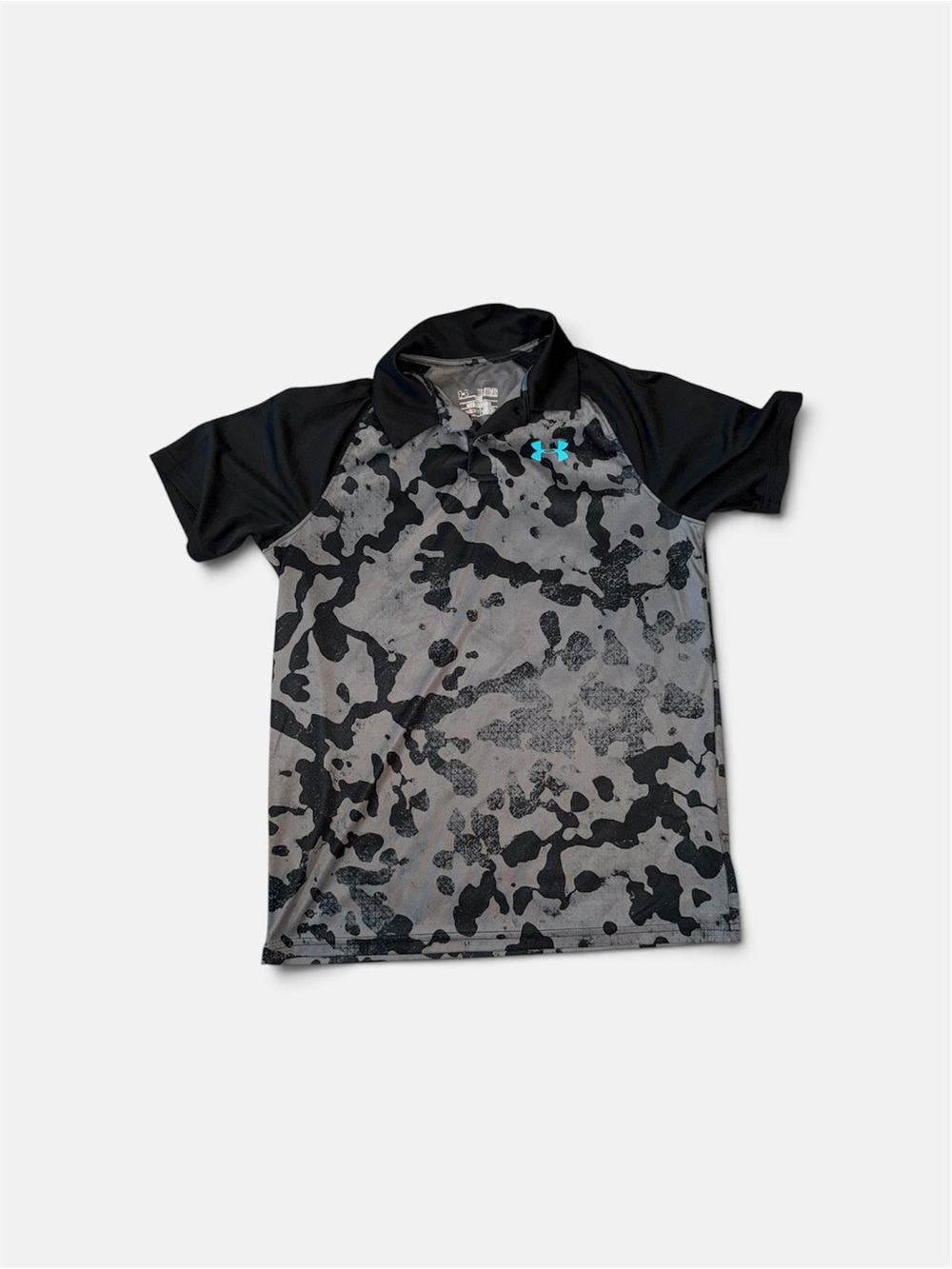 Under Armour Boys' Gray Camo Polo with Black Sleeves